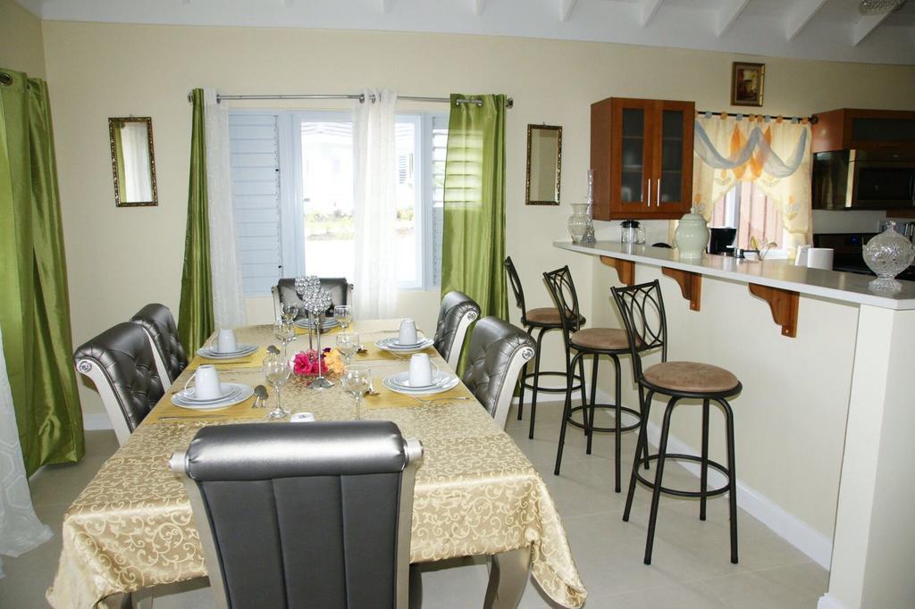 Villa @ The Palms Priory 外观 照片